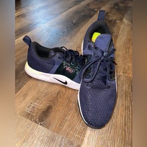 Nike women’s Renew navy shoes size 10 never worn